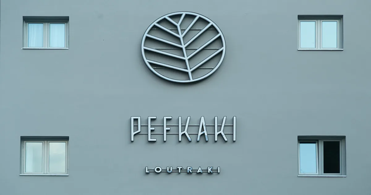 Pefkaki Boutique Hotel, Λουτράκι, 4*