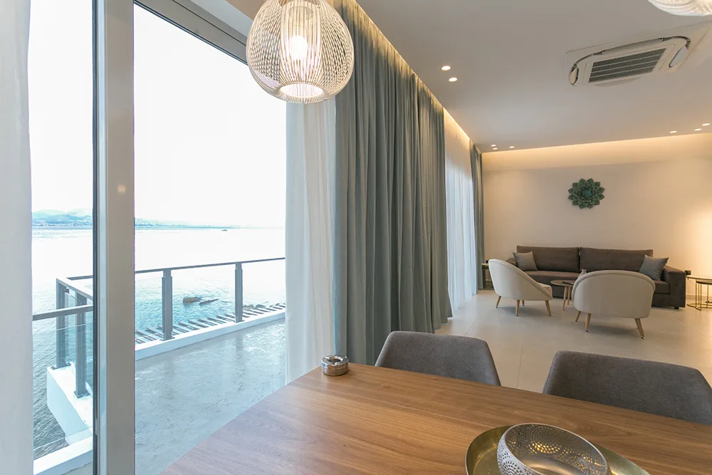 Pefkaki Boutique Hotel, Λουτράκι, 4*