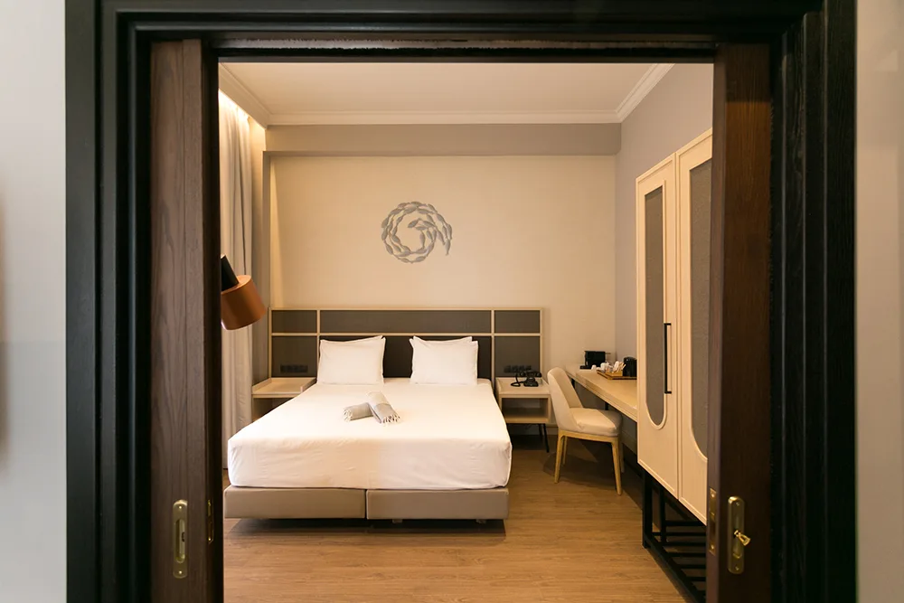 Pefkaki Boutique Hotel, Λουτράκι, 4*
