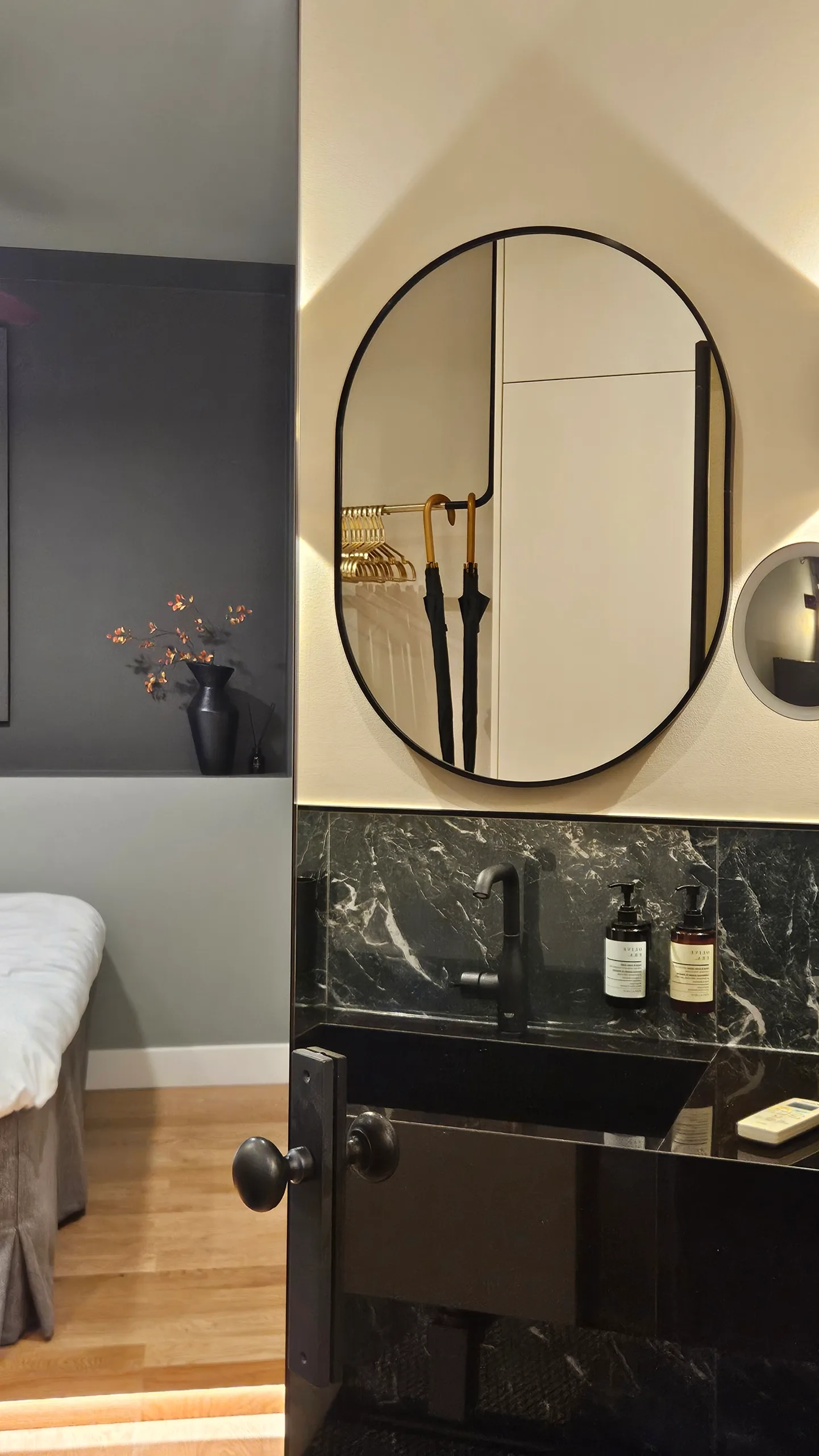 Hospitality Atelier, Κολωνάκι